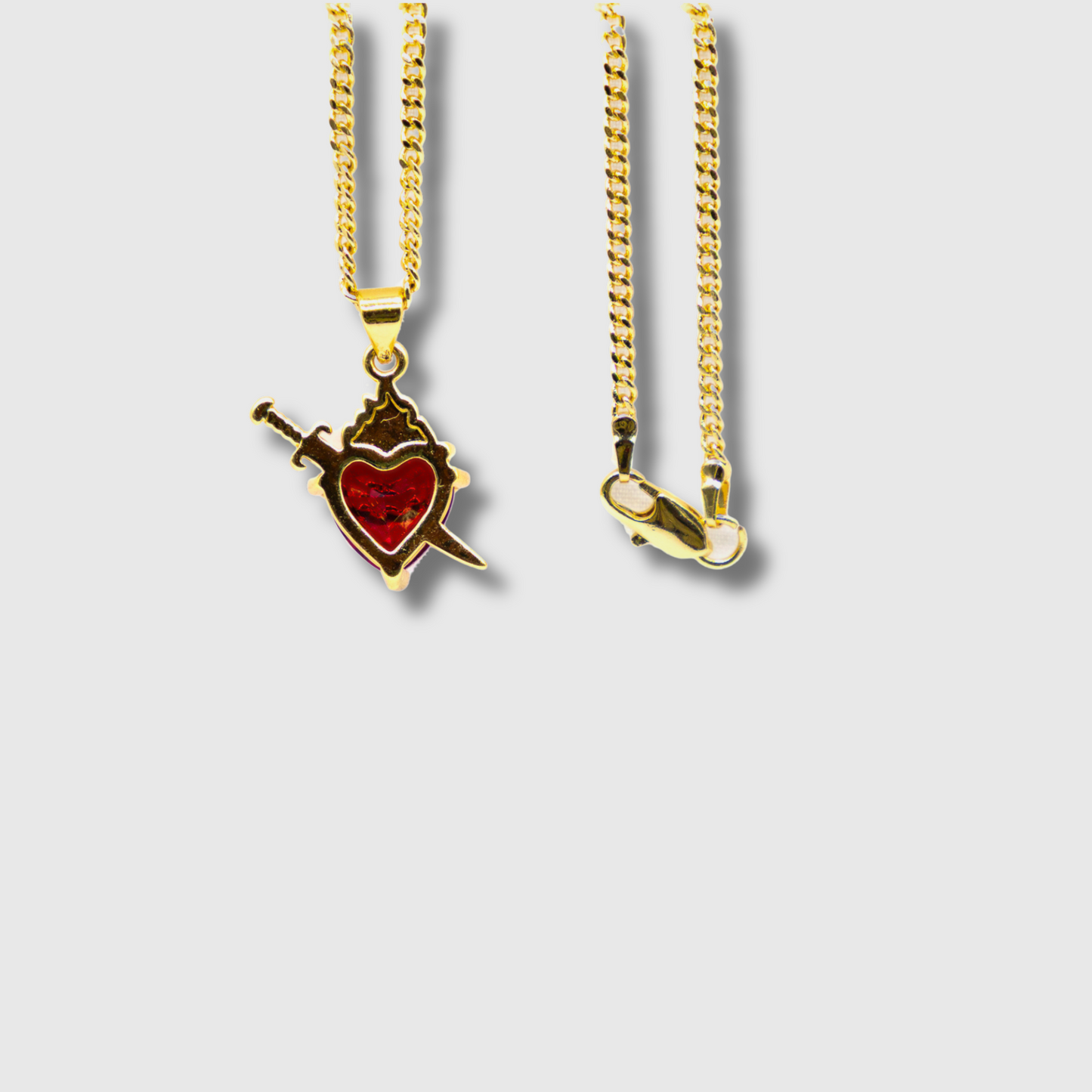 Dije Corazón Inmaculado Corazón María en cristal color rojo.