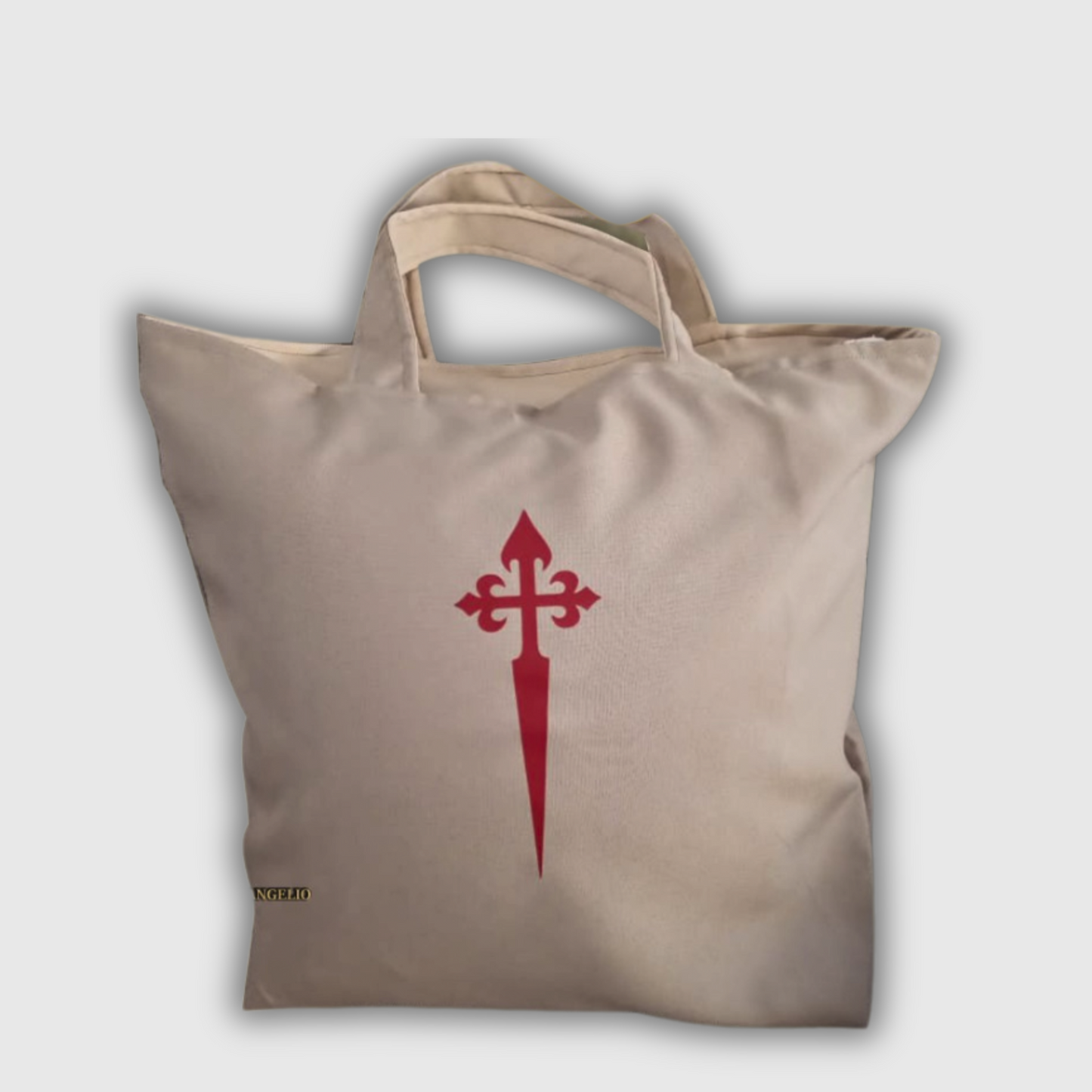 Bolsa con Cruz de Santiago.