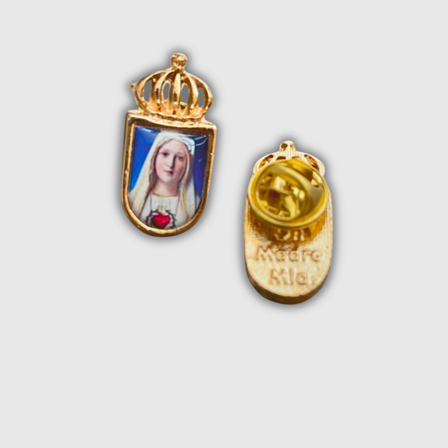 Pin Virgen de Fátima con corona realzada.