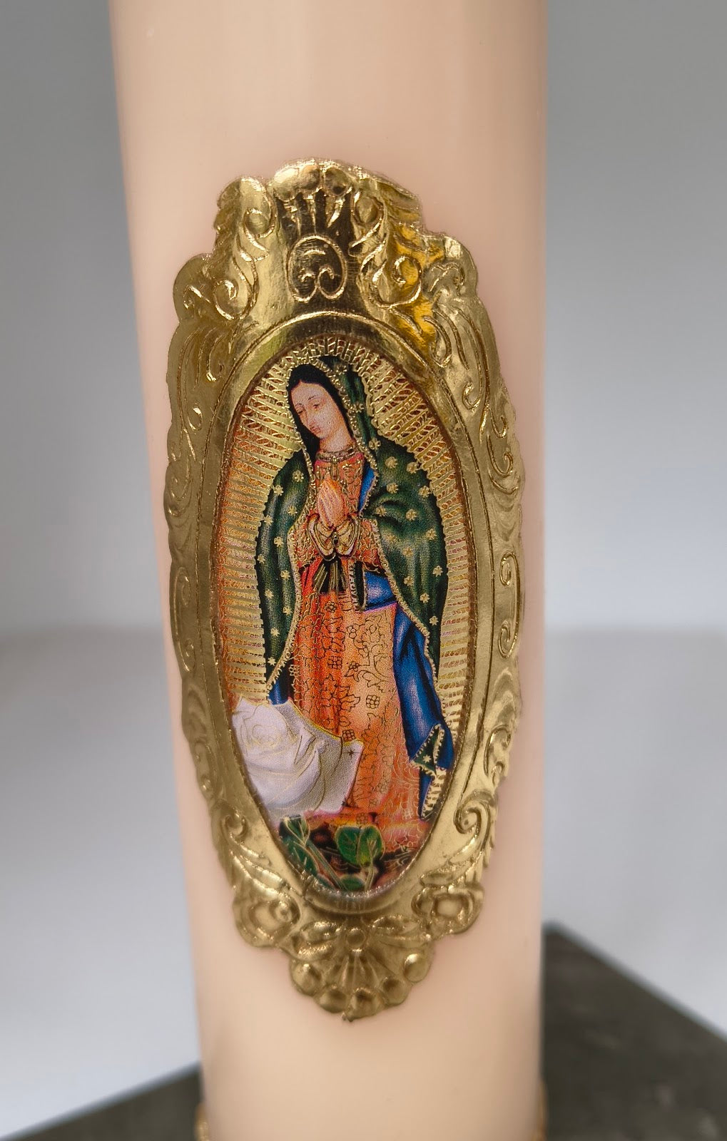Cirio Devocional Virgen de Guadalupe Mod. 01 Medallón ovalado