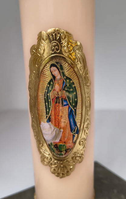 Cirio Devocional Virgen de Guadalupe Mod. 01 Medallón ovalado